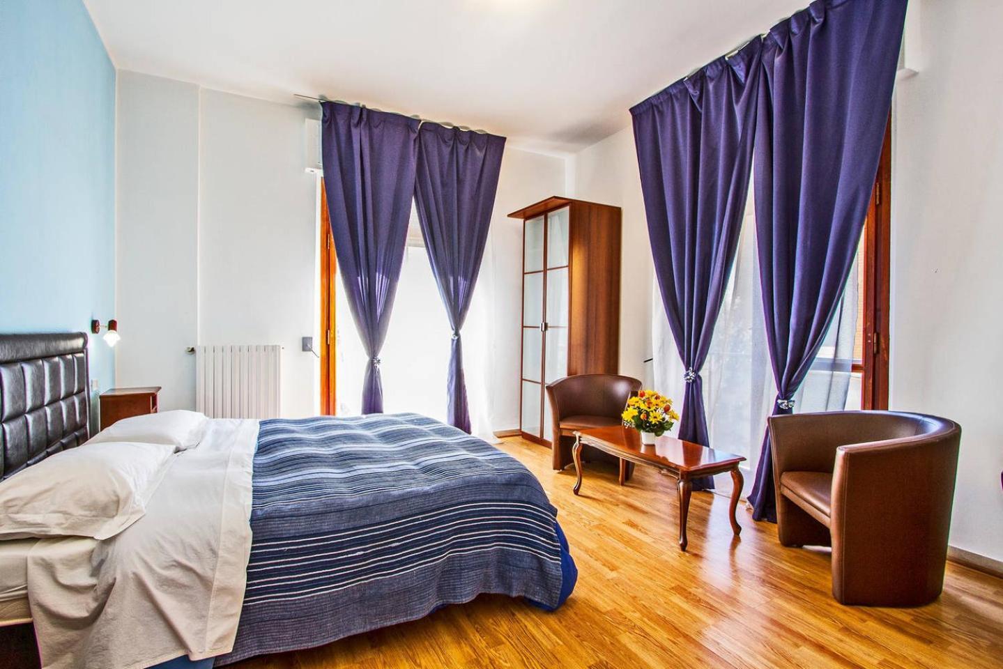 לצ'ה Mammasisi Rooms מראה חיצוני תמונה